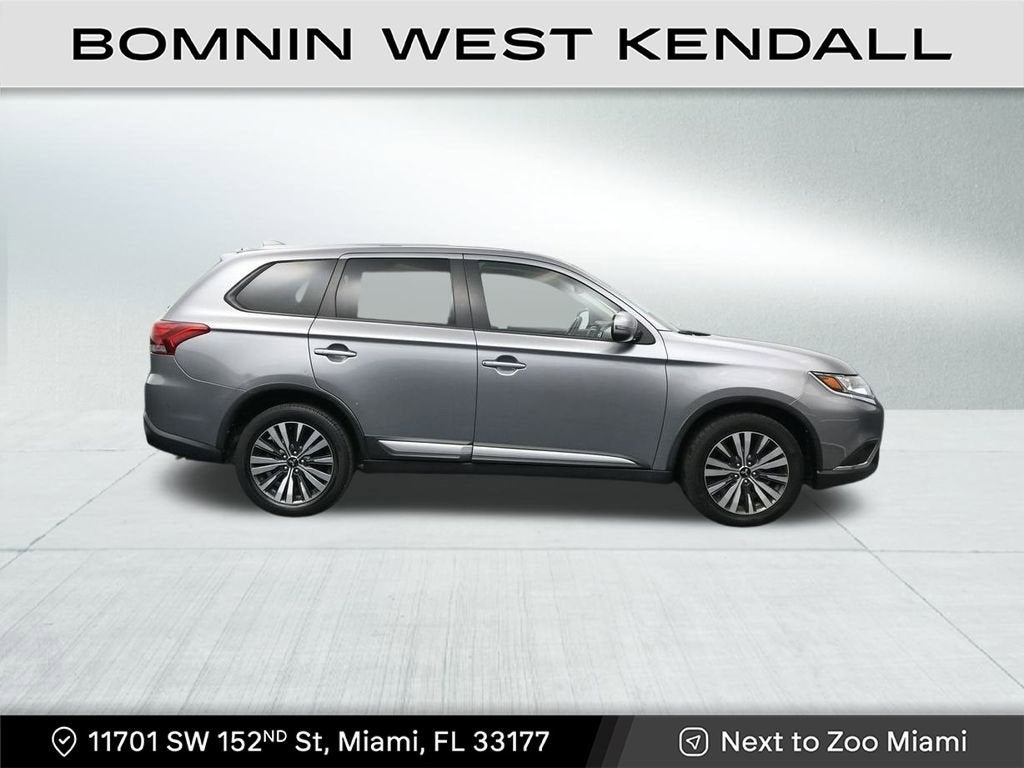 2020 Mitsubishi Outlander SE