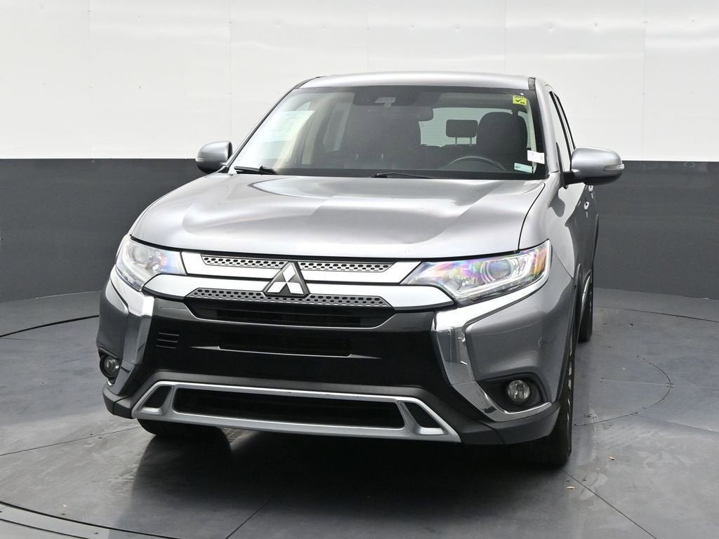 2020 Mitsubishi Outlander SE