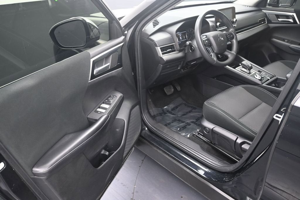 2022 Mitsubishi Outlander ES 2.5 2WD