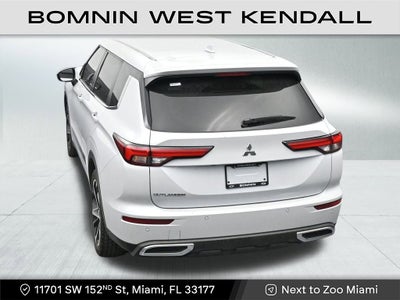 2022 Mitsubishi Outlander ES