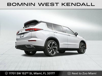 2022 Mitsubishi Outlander ES