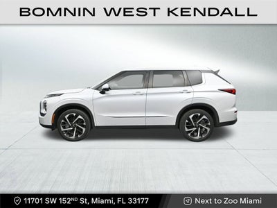 2022 Mitsubishi Outlander ES