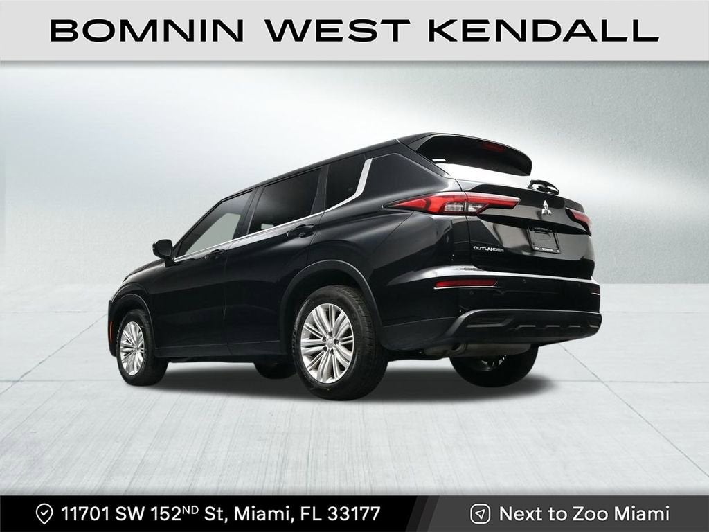 2024 Mitsubishi Outlander ES