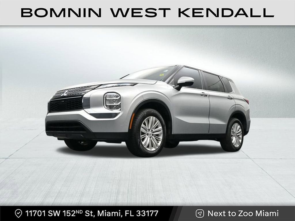 2024 Mitsubishi Outlander ES