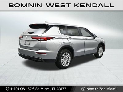 2024 Mitsubishi Outlander ES