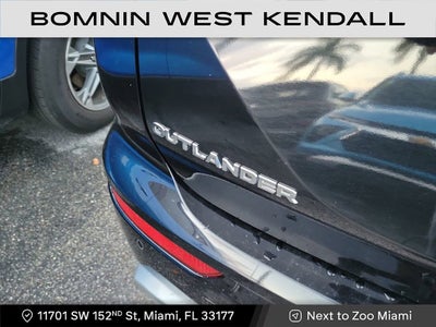 2024 Mitsubishi Outlander SE