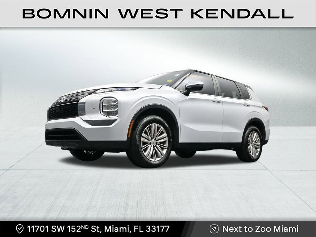 2022 Mitsubishi Outlander ES