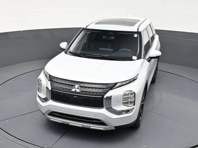 2025 Mitsubishi Outlander Plug-In Hybrid SE