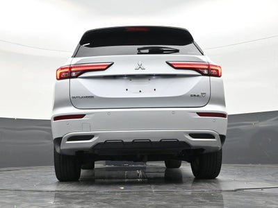 2025 Mitsubishi Outlander Plug-In Hybrid SE