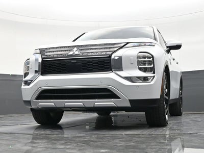 2025 Mitsubishi Outlander Plug-In Hybrid SE