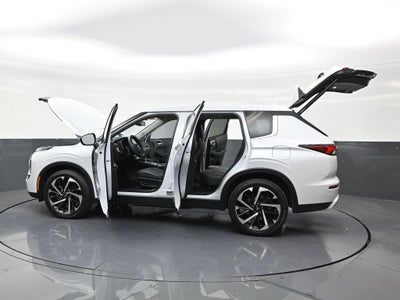 2025 Mitsubishi Outlander Plug-In Hybrid SE