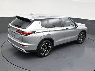 2025 Mitsubishi Outlander Plug-In Hybrid SE