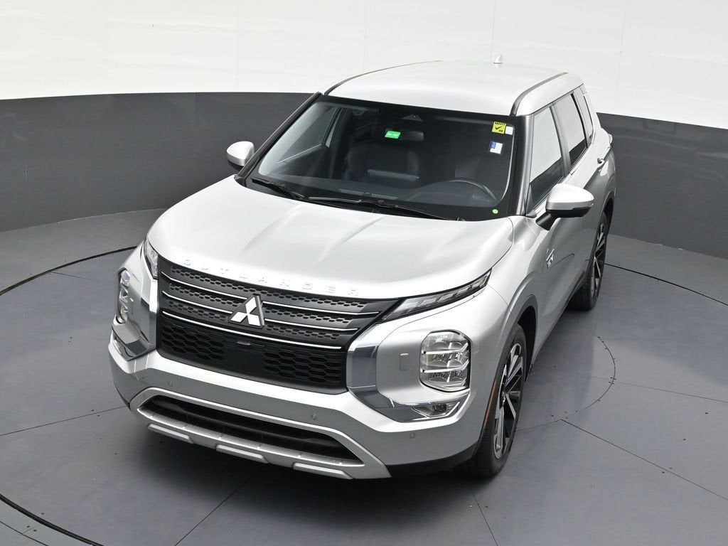 2025 Mitsubishi Outlander Plug-In Hybrid SE