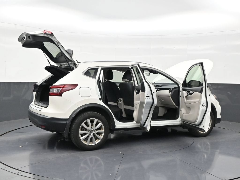 2022 Nissan Rogue Sport SV