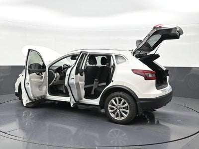 2022 Nissan Rogue Sport SV