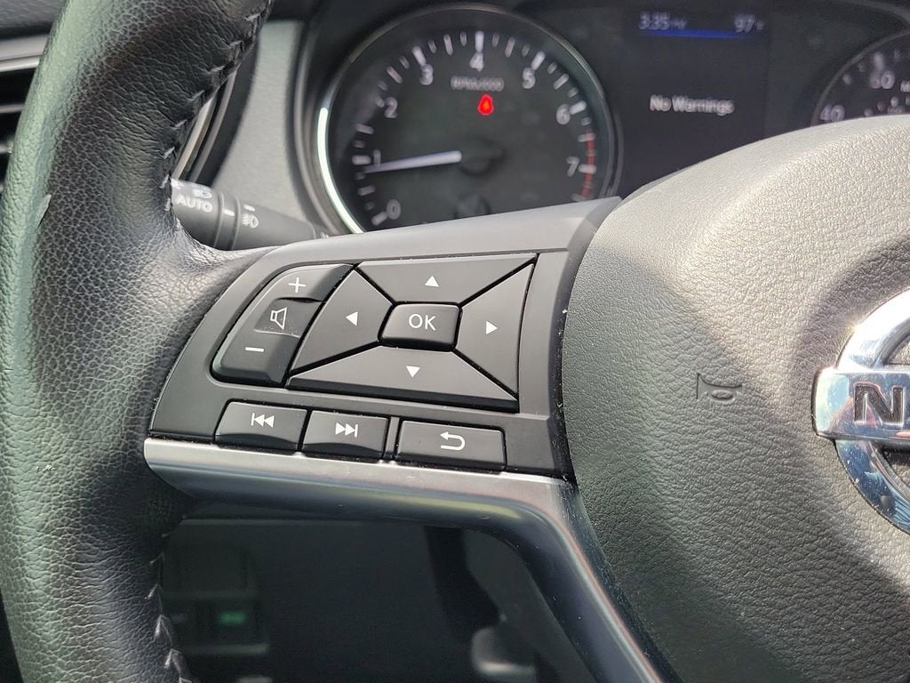 2022 Nissan Rogue Sport SV