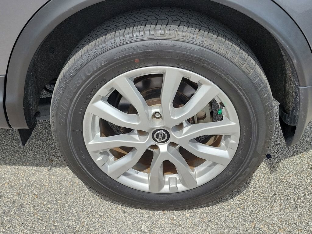 2022 Nissan Rogue Sport SV