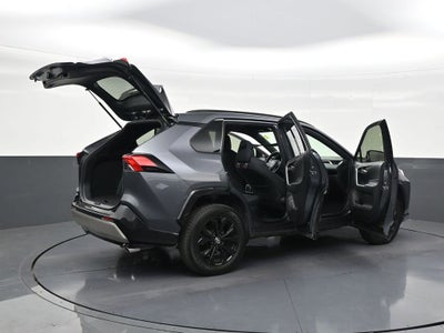 2023 Toyota RAV4 Hybrid SE