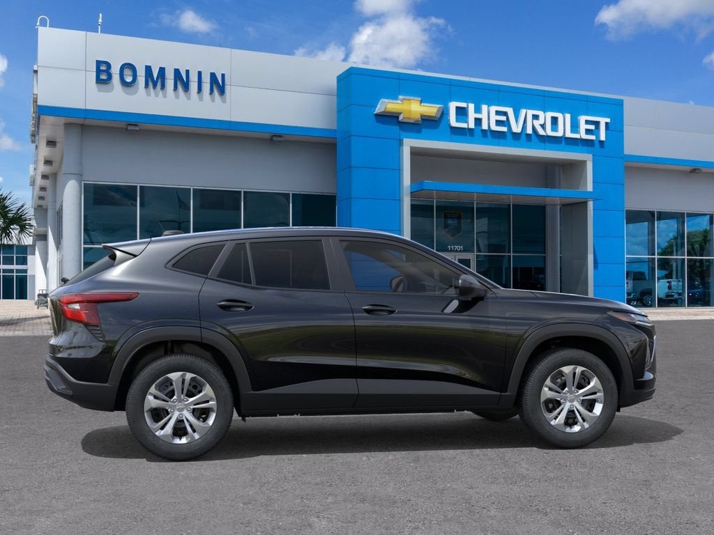 2026 Chevrolet Trax LS - Photo 6