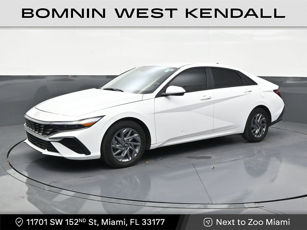 2024 Hyundai Elantra 2.0 SEL IVT's photo