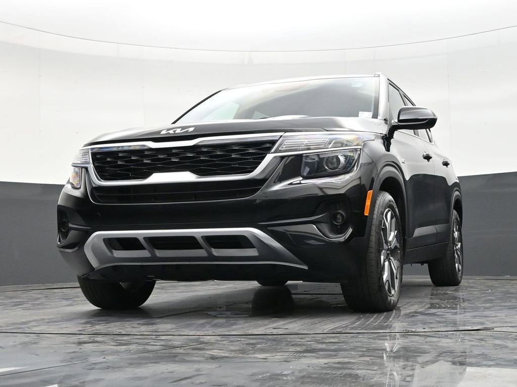 2023 Kia Seltos EX