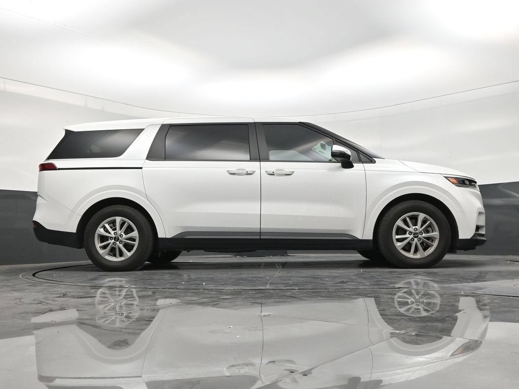 2024 Kia Carnival MPV LX