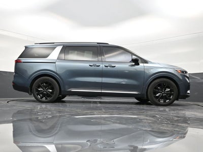 2022 Kia Carnival SX