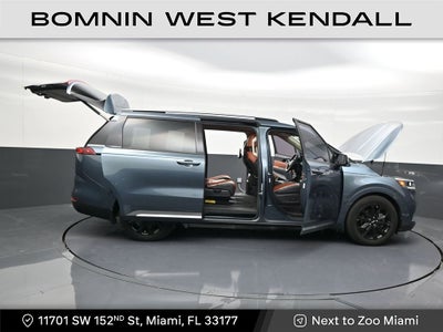 2022 Kia Carnival SX