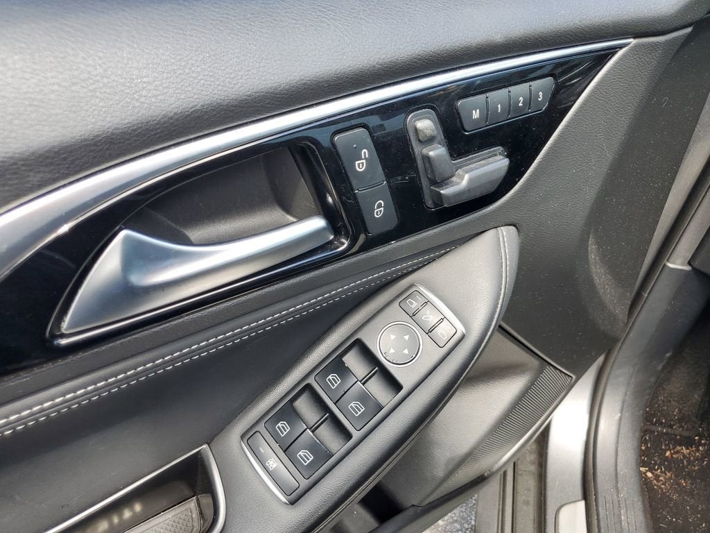 2019 INFINITI QX30 SPORT