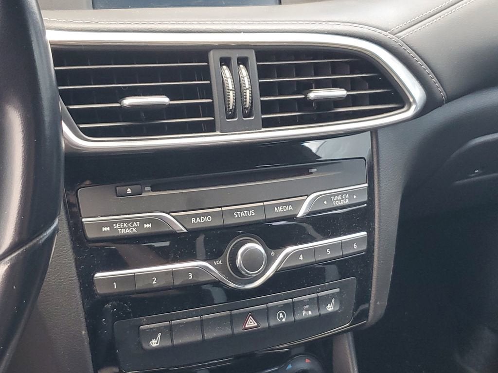 2019 INFINITI QX30 SPORT