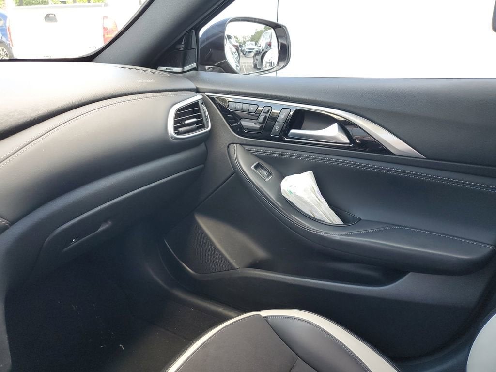 2019 INFINITI QX30 SPORT