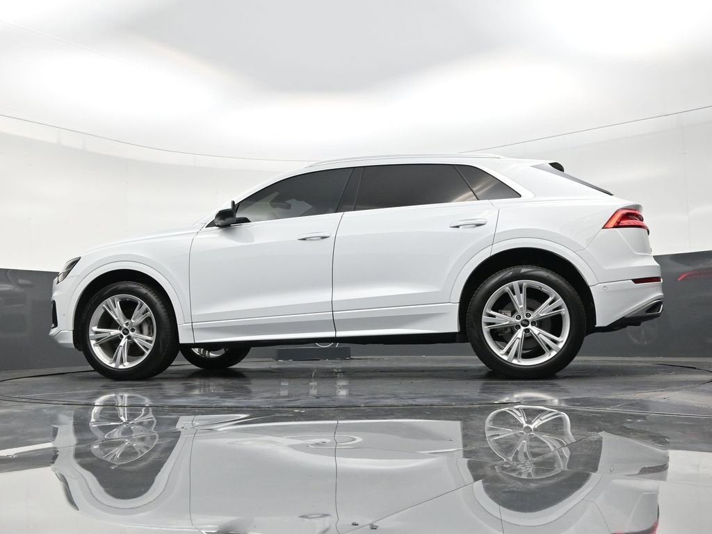 2023 Audi Q8 Premium