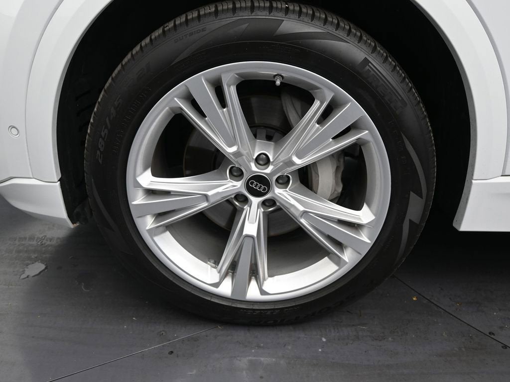 2023 Audi Q8 Premium