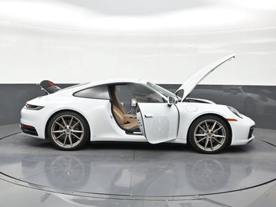 2022 Porsche 911 Carrera