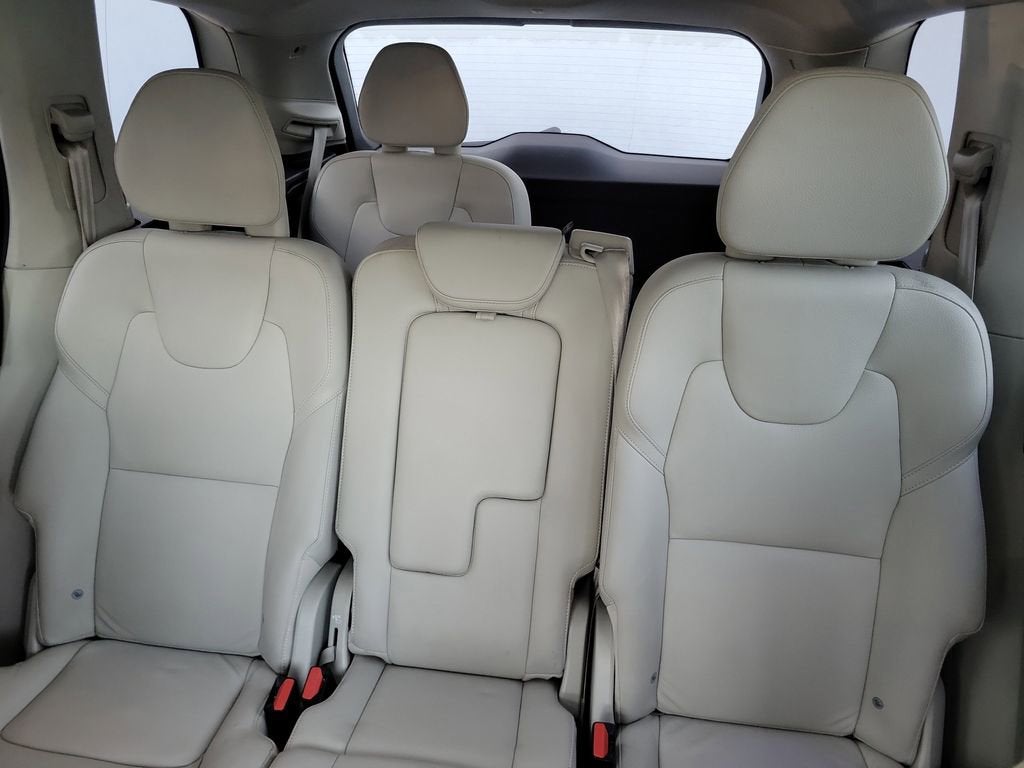 2023 Volvo XC90 Plus