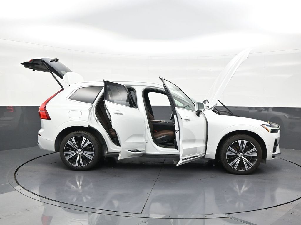 2023 Volvo XC60 Recharge Plug-In Hyb Plus Bright Theme