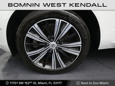 2023 Volvo XC60 Recharge Plug-In Hyb Plus Bright Theme