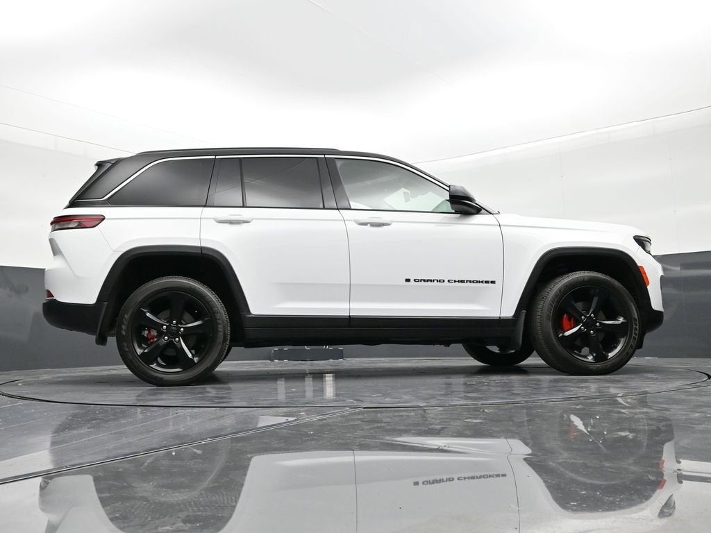 2023 Jeep Grand Cherokee Laredo