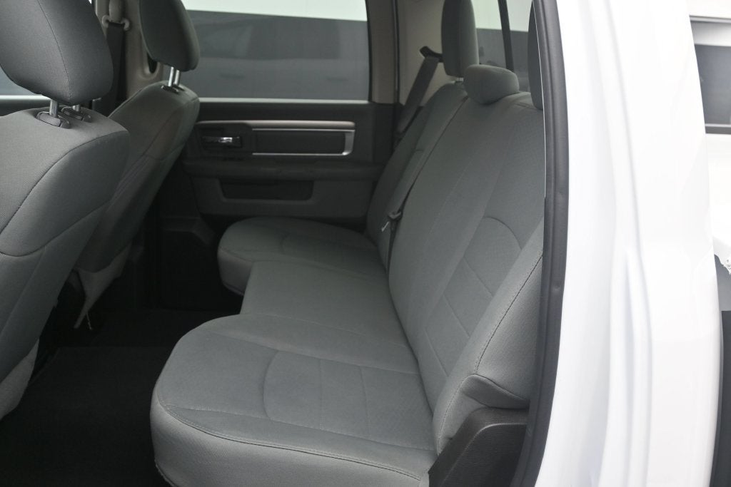 2020 RAM 1500 Classic SLT Crew Cab 4x2 6'4" Box