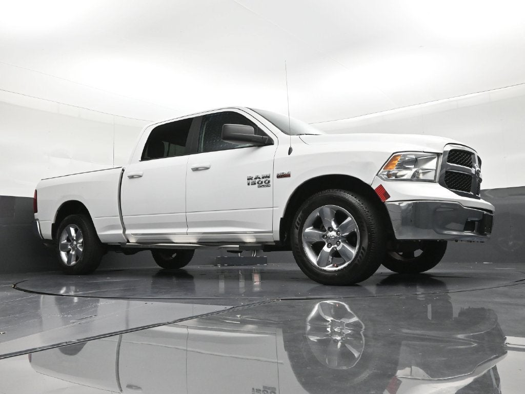 2020 RAM 1500 Classic SLT Crew Cab 4x2 6'4" Box