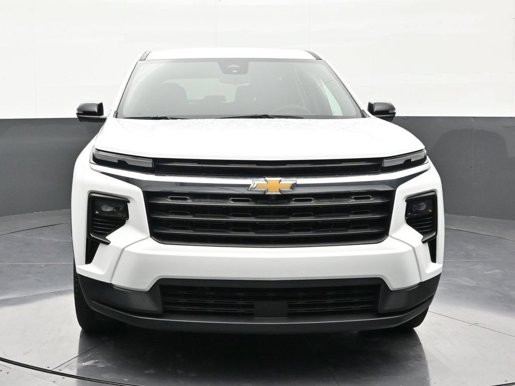 2024 Chevrolet Traverse LS
