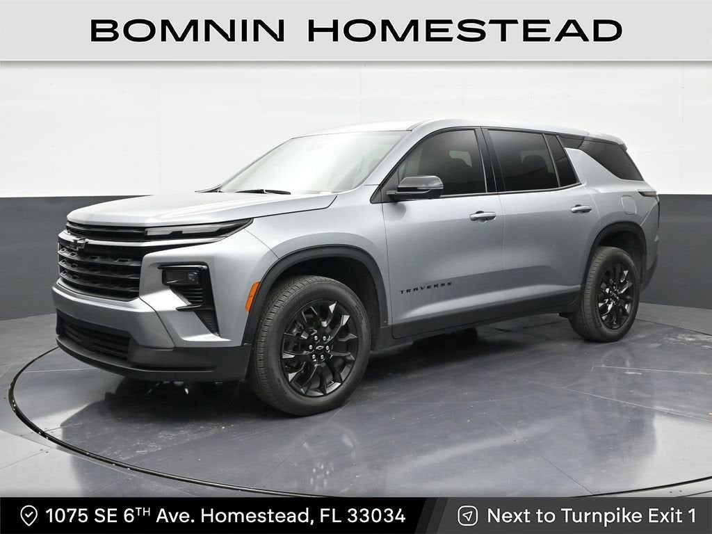 2024 Chevrolet Traverse LS