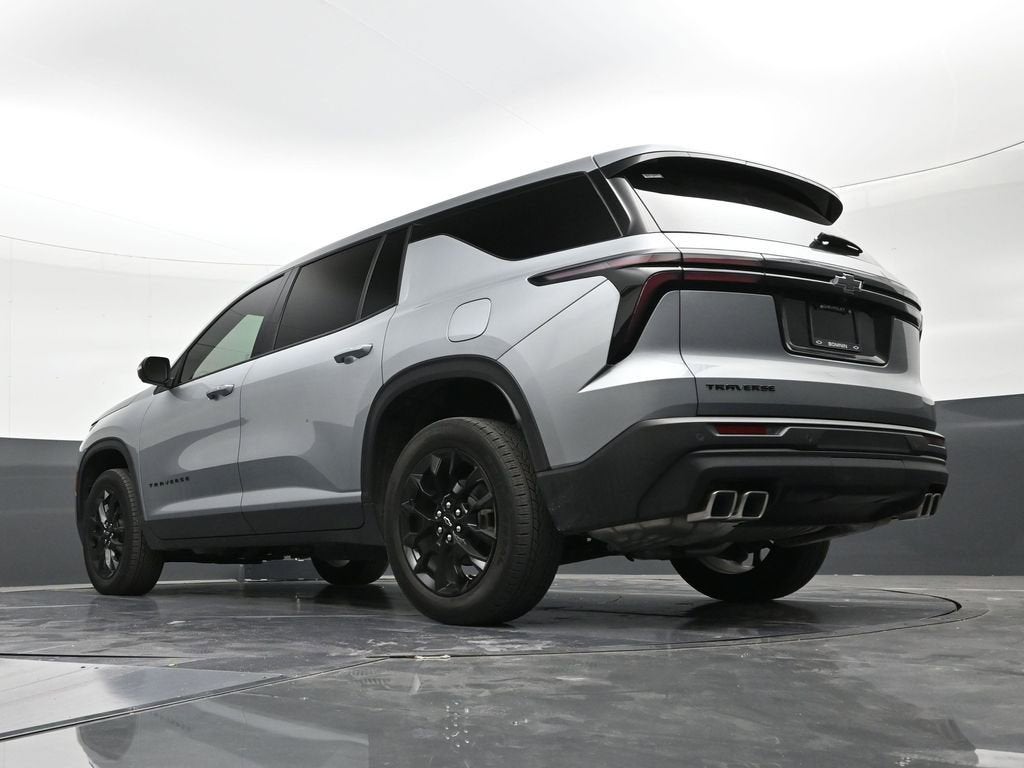 2024 Chevrolet Traverse LS
