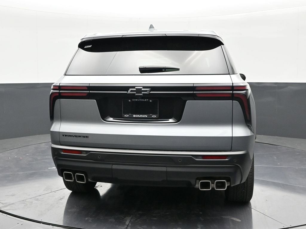2024 Chevrolet Traverse LS
