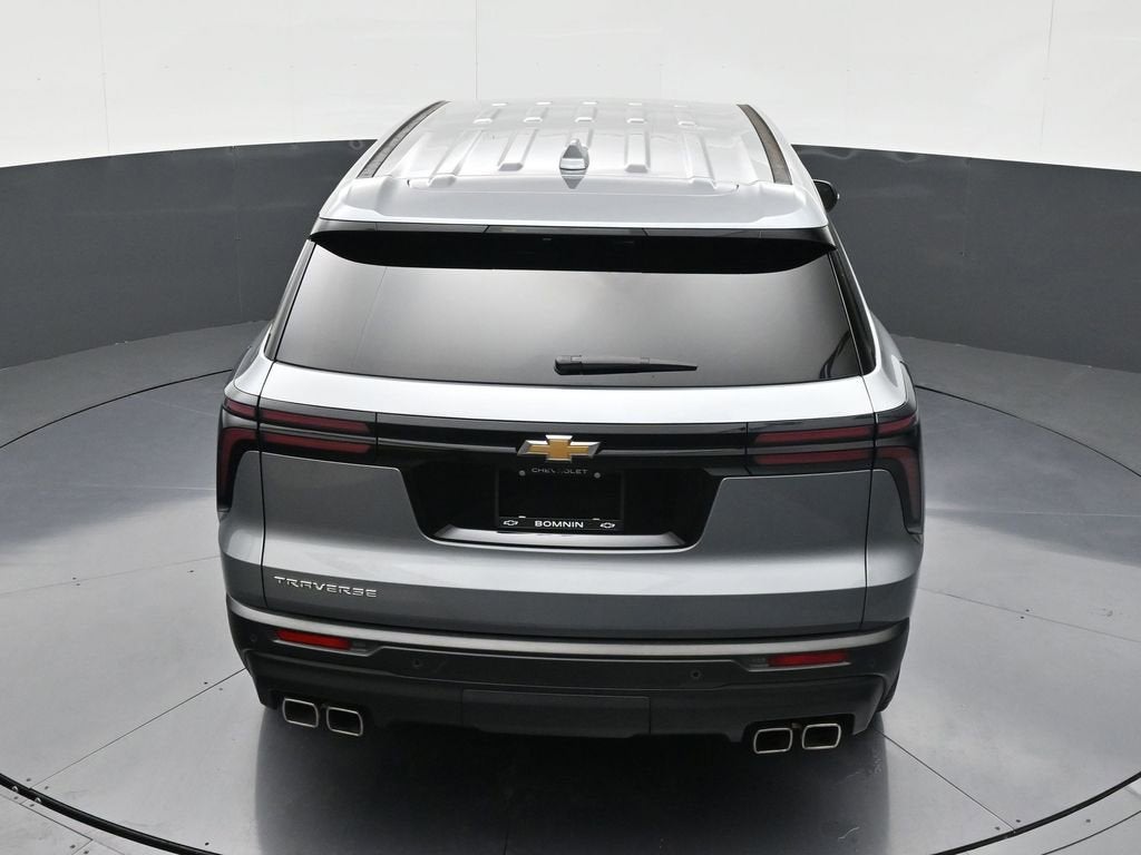 2024 Chevrolet Traverse LS