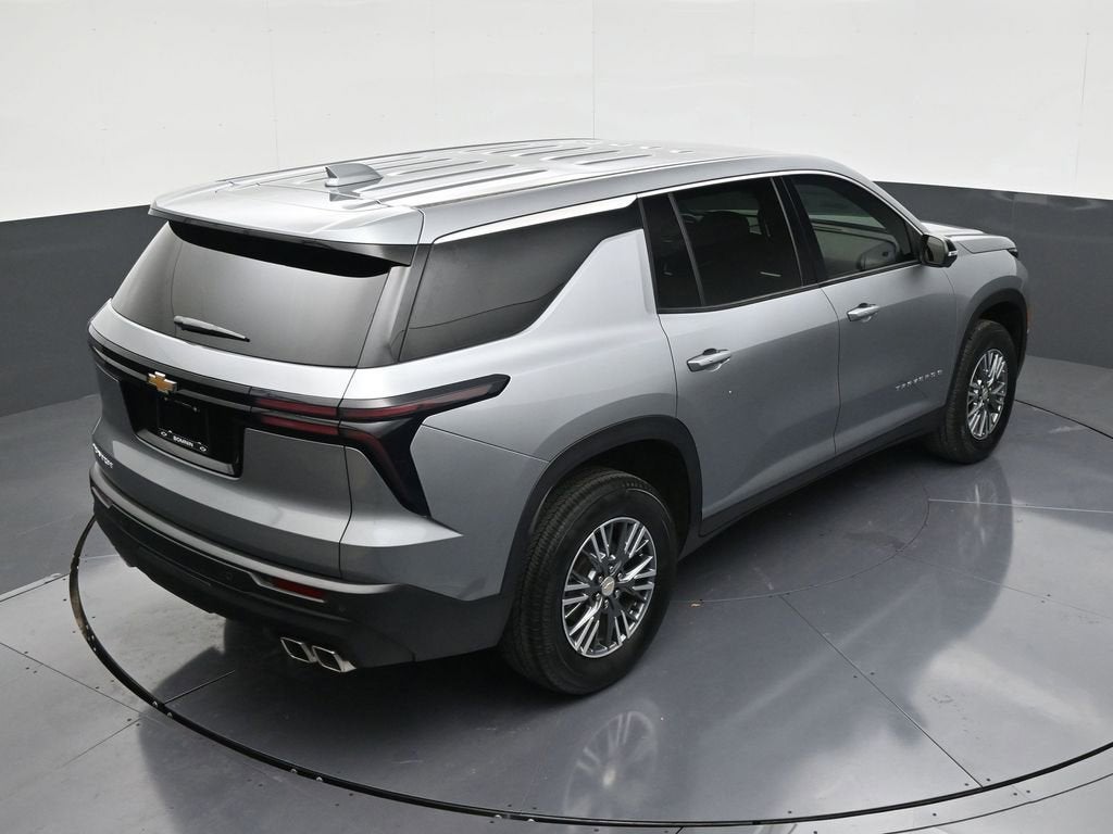 2024 Chevrolet Traverse LS