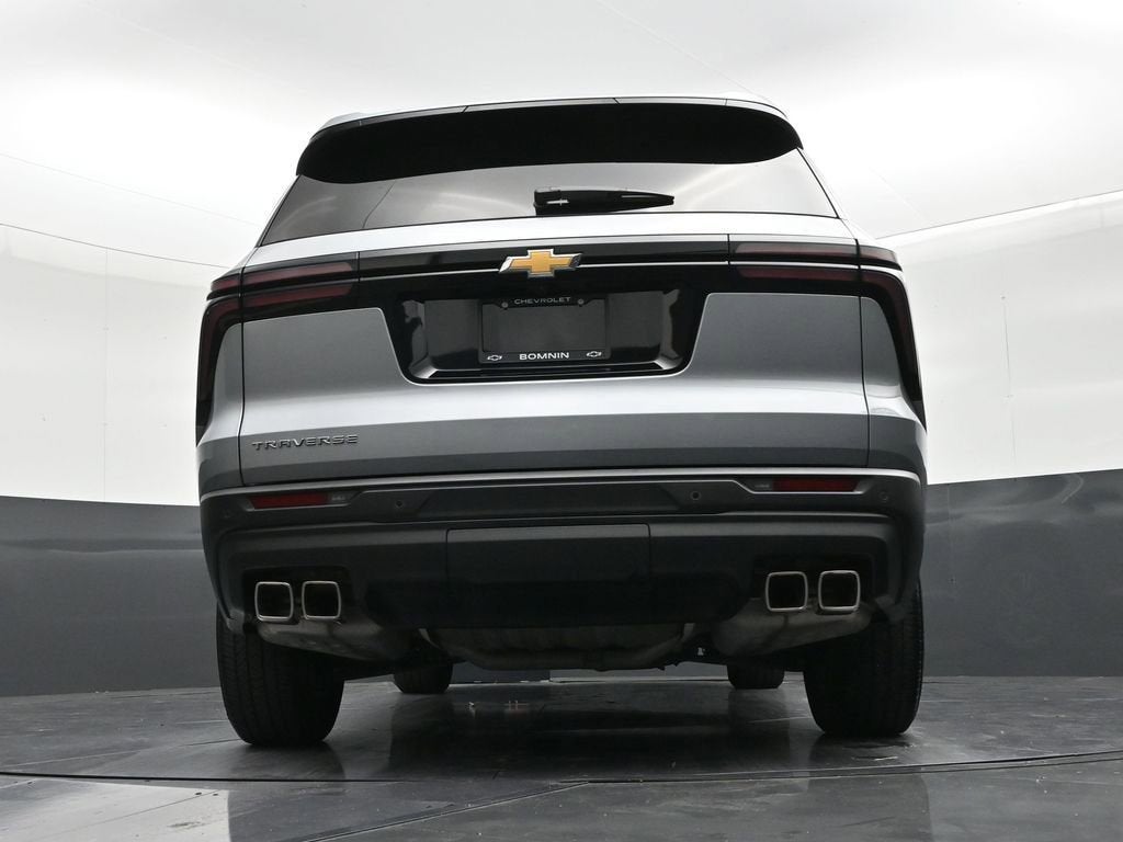 2024 Chevrolet Traverse LS