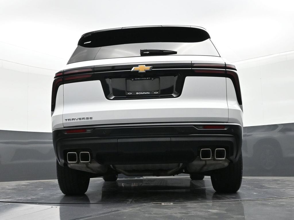 2024 Chevrolet Traverse LS