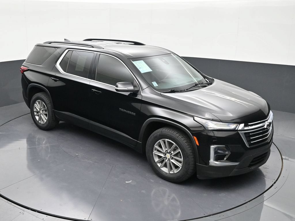 2022 Chevrolet Traverse LT Cloth