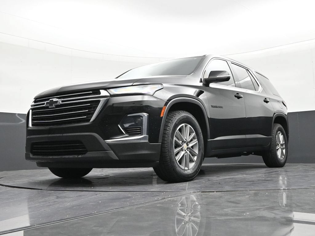 2022 Chevrolet Traverse LT Cloth